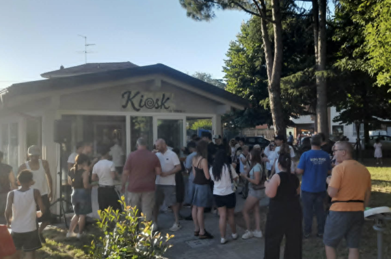 Fagnano Olona, Parco Avis Aido, chiosco inaugurato tra gli applausi