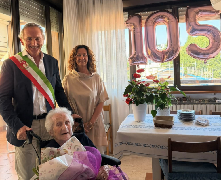 Busto Arsizio, Matilde Olgiati, 105 anni, auguri comunitari