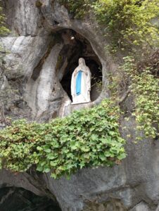 la Madonna di Lourdes