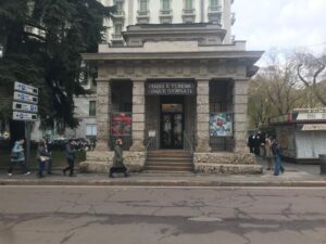 Milano, Porta Vittoria: paga 180mila euro ma il Comune lo sfratta