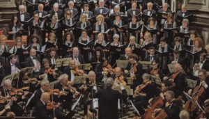 Amadeus porta il cinema in chiesa a Gorla Minore